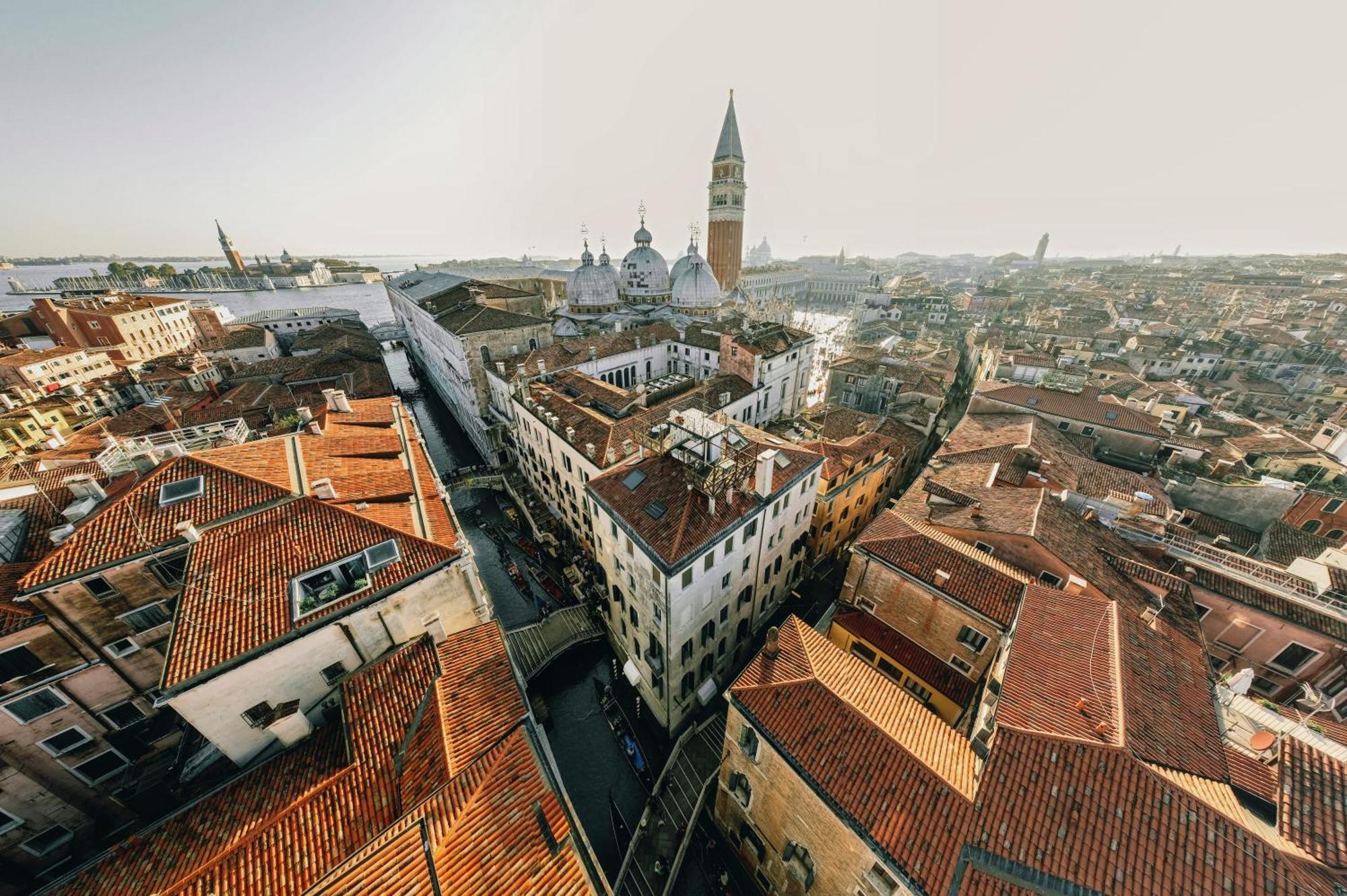 Hotel Al Ponte Dei Sospiri Venesia Bagian luar foto