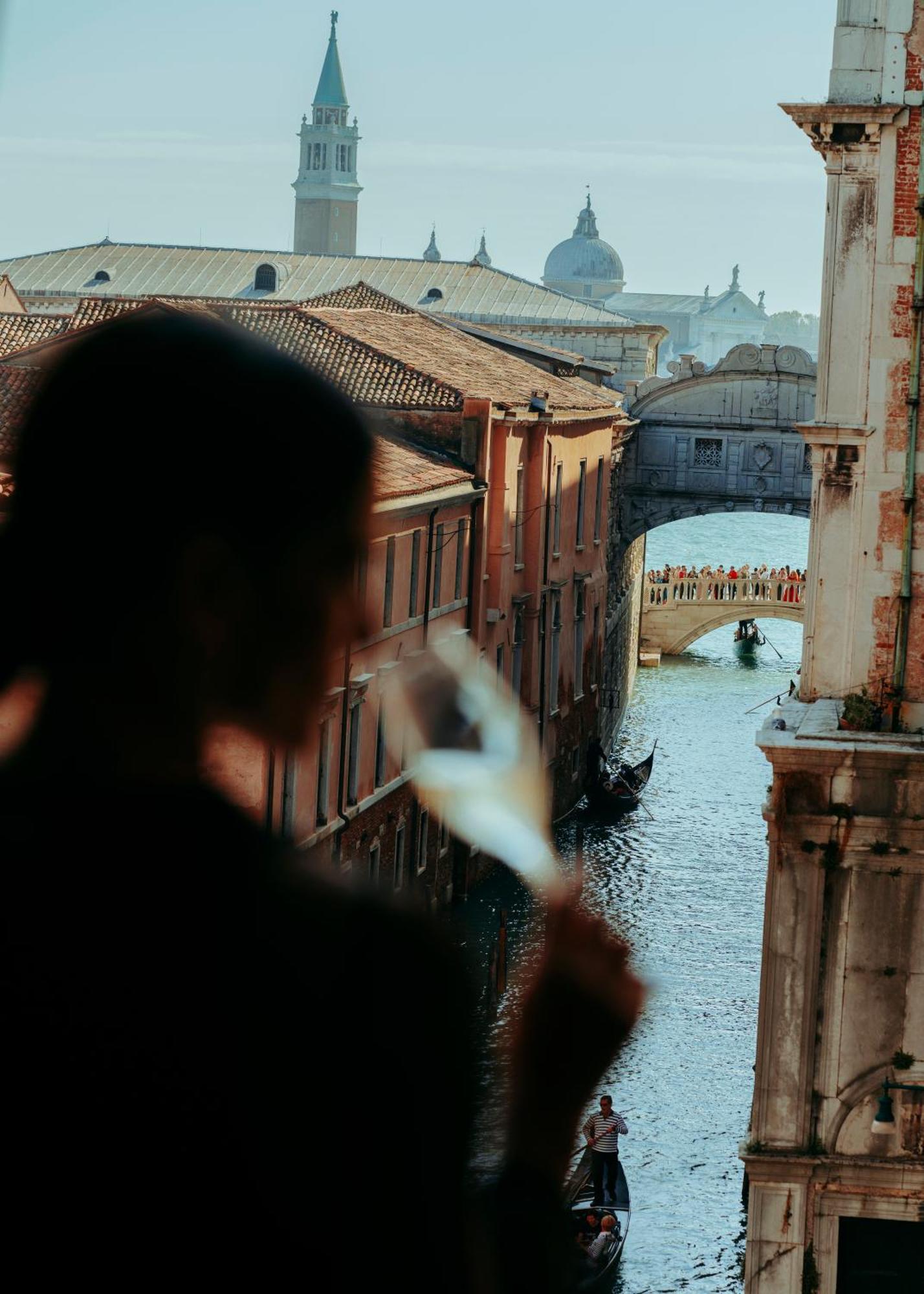 Hotel Al Ponte Dei Sospiri Venesia Bagian luar foto